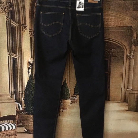 NWT Lee Scarlett Skinny Rinse 31W/33L - Picture 4 of 6
